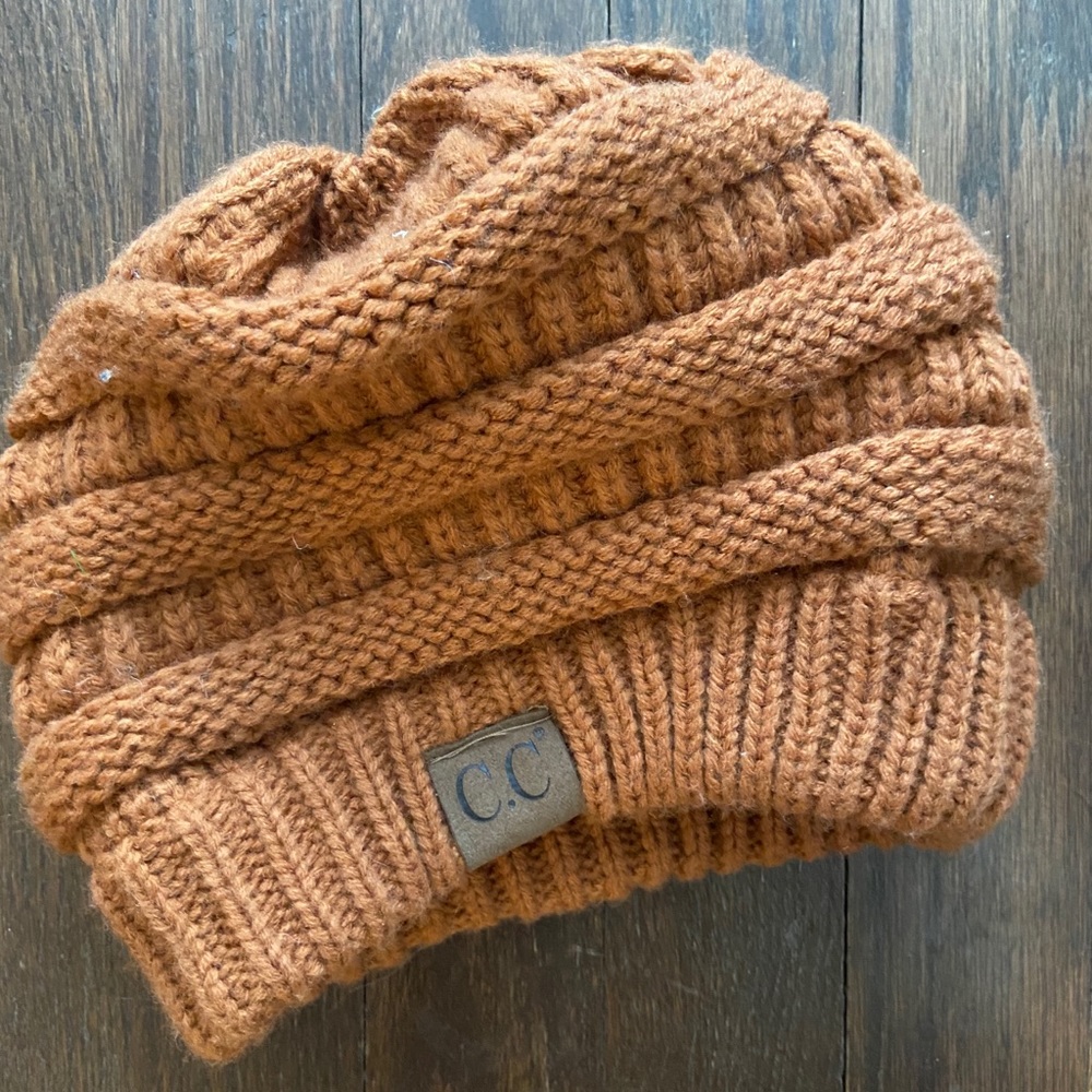 C.c beanie in rust